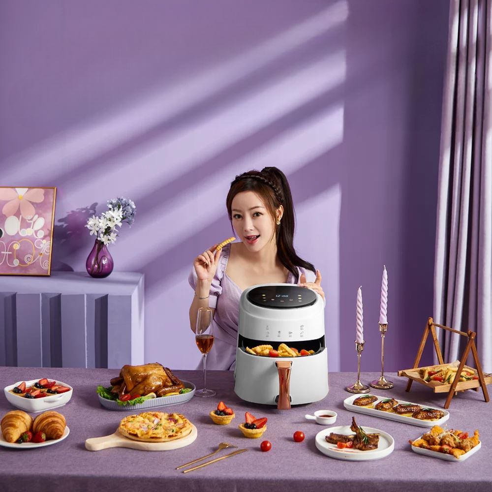friteuse air blanche table garnie aliment femme frite